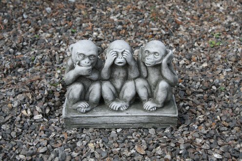 KA154 Wise Monkeys on Book KA154 Wise Monkeys on Book